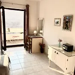 Golden Apartment *