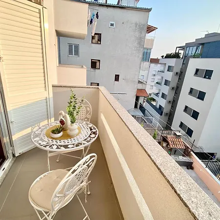 Apartment Golden