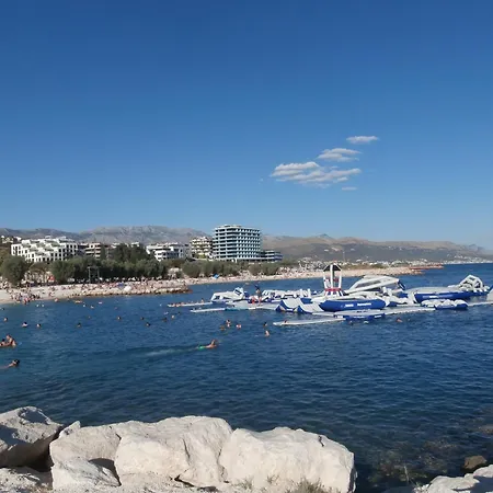 Golden Апартаменты *