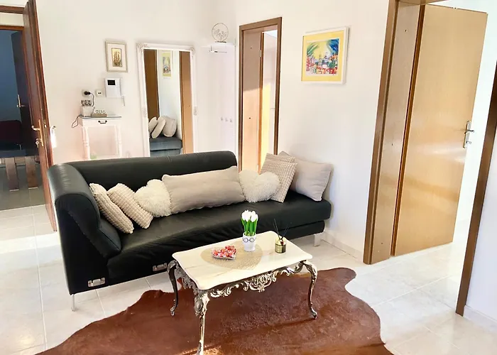 Golden דירה ספליט